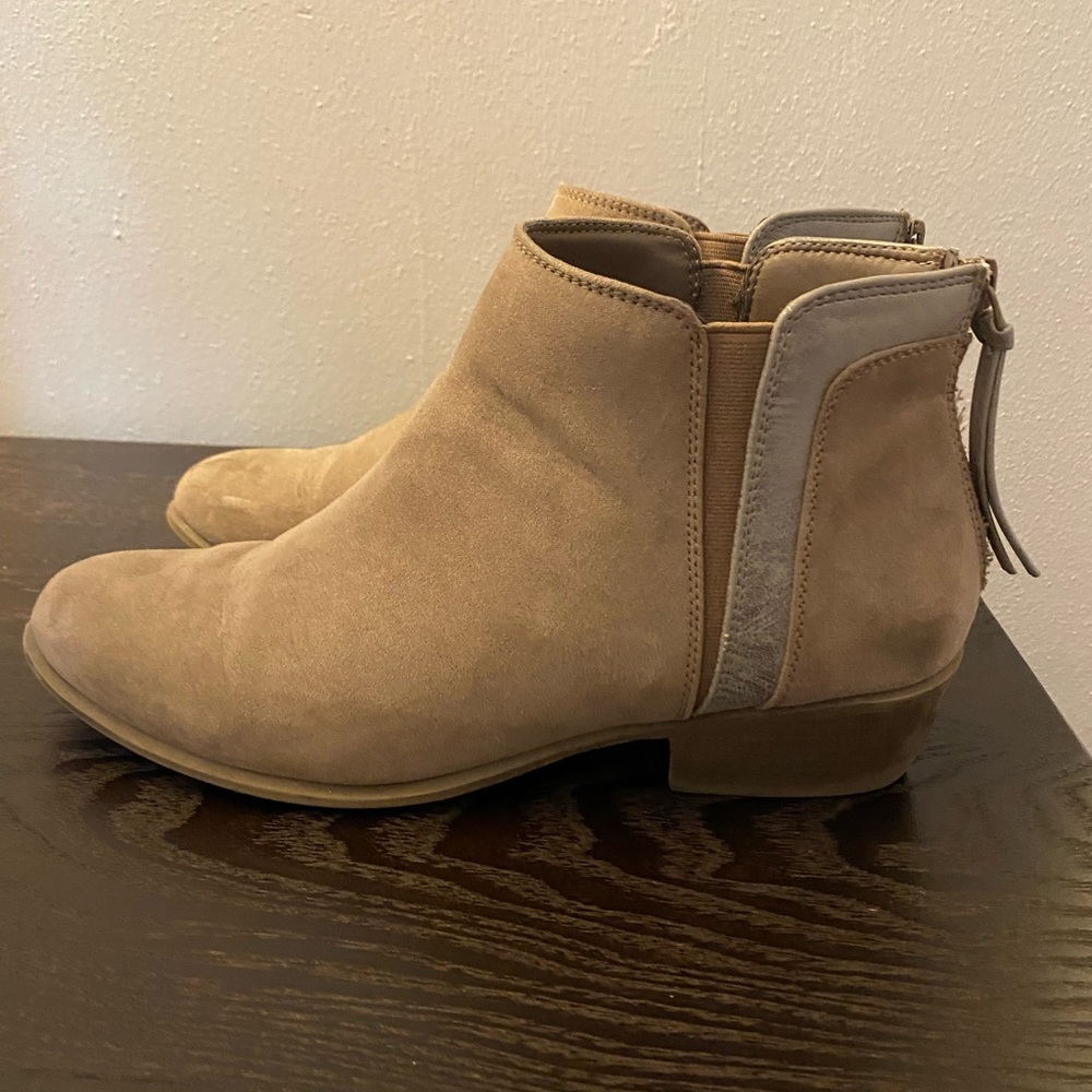 Tan suede booties with silver panel. Candies for Kohls. Size 9.5. Short heel.
